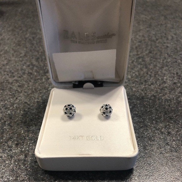 Zales Earrings - Picture 1 of 2